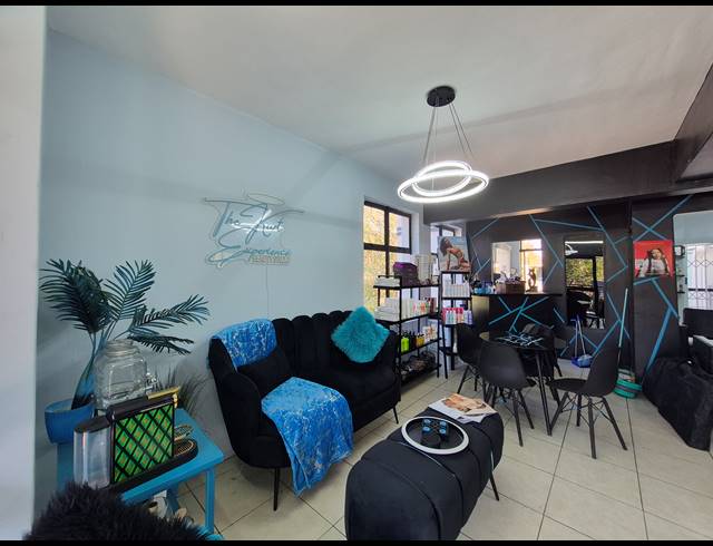 50M² OFFICE TO LET IN MELVILLE
